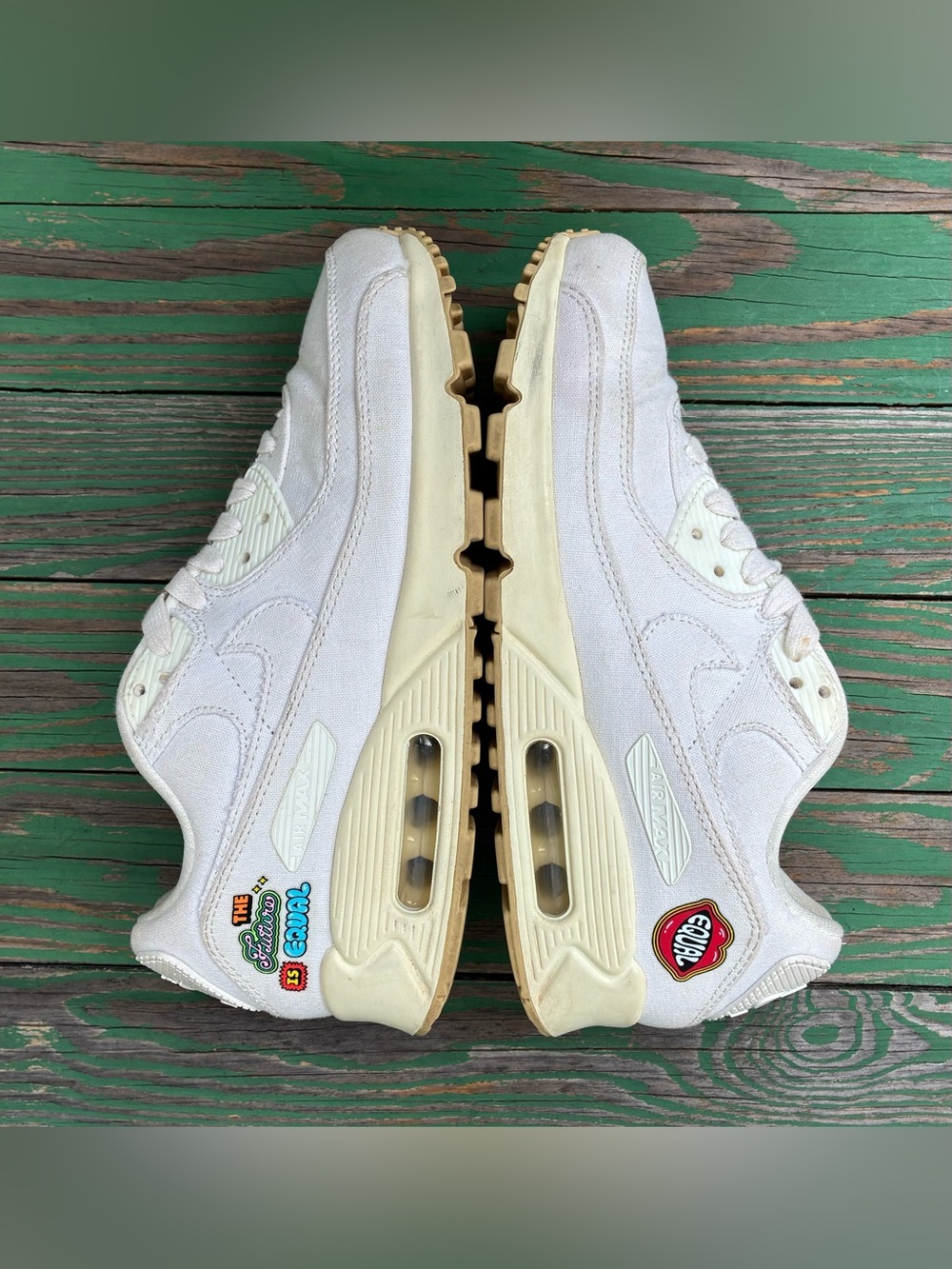 Nike Air Max 90 SE The Future Is Equal Womens Athletic Shoes Sz 8 Sneakers